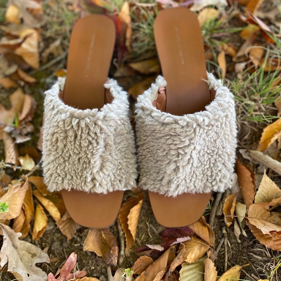 ZARA Basic Collection Mules - Picture 2 of 8